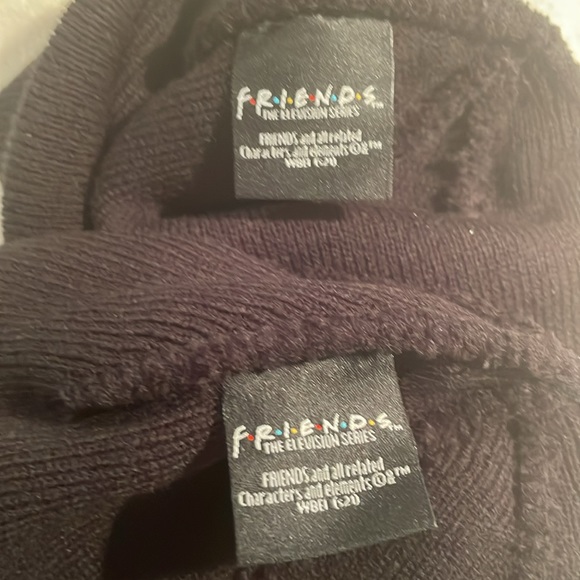 Friends hat bundle - Picture 8 of 8